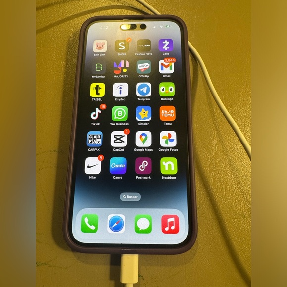 iPhone 14 Pro Max brand new - Picture 2 of 2